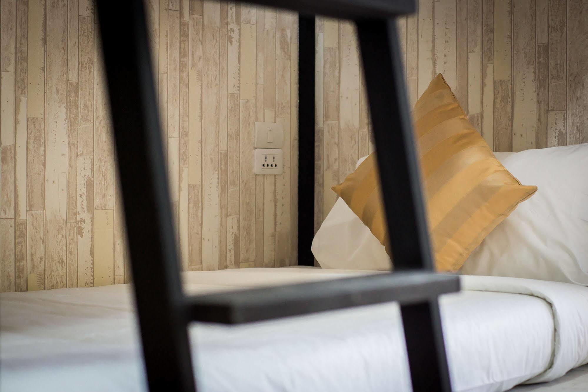בנגקוק Hostel At Thonglor מראה חיצוני תמונה