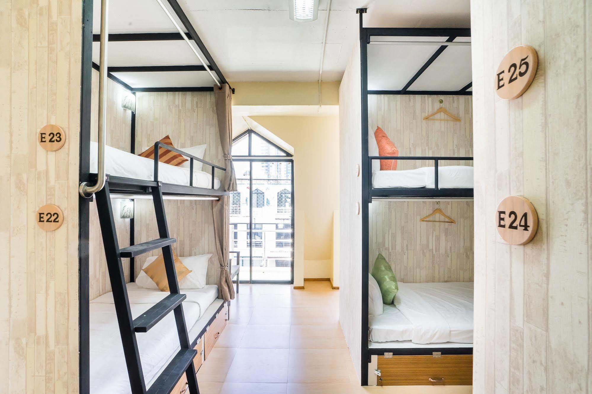 בנגקוק Hostel At Thonglor מראה חיצוני תמונה